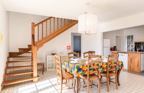 Lit-et-Mixe House | Stunning private villa for 10 guests with WIFI, TV, terrace and pets allowed