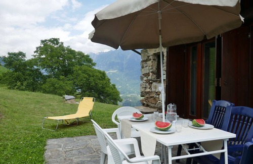 Acquarossa House | Stunning private villa for 6 guests with WIFI, TV, patio, pets allowed and parking