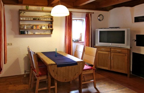 Alpirsbach Villa | Stunning private villa for 4 people with TV, terrace, pets allowed and parking