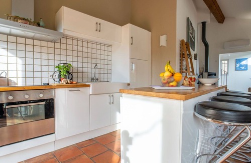 La Mole House | Stunning private villa for 9 people with WIFI, private pool, A/C, TV, terrace and pets allowed