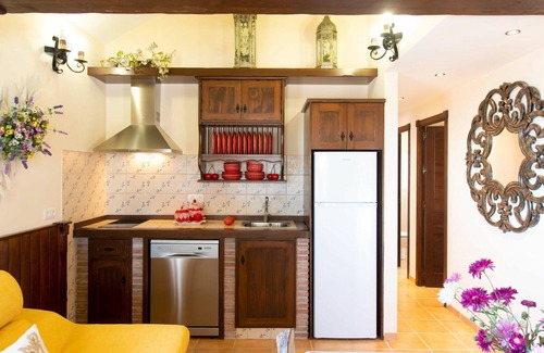 Almunecar Villa | Stunning private villa for 5 people with A/C, WIFI, private pool, TV, terrace and parking