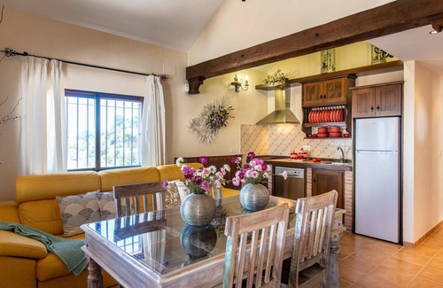 Almunecar Villa | Stunning private villa for 5 people with A/C, WIFI, private pool, TV, terrace and parking