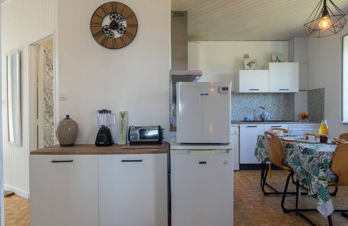 Porspoder House | Stunning private villa for 4 people with WIFI, TV, pets allowed and parking