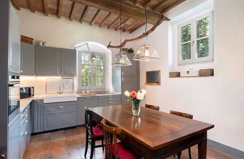 Vicchio Villa | Stunning private villa for 10 people with TV, pets allowed and panoramic view