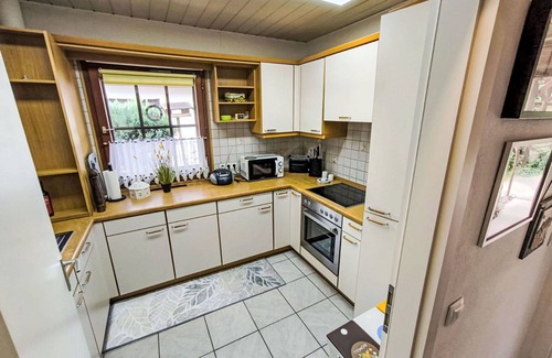 Altenburschla House | Stunning private villa for 5 guests with WIFI, TV and patio
