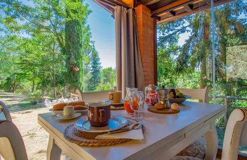 Macchino House | Stunning private villa for 2 people with WIFI, A/C, TV, patio and pets allowed
