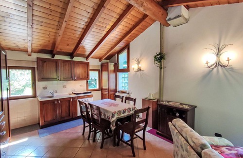 Naggio House | Stunning private villa for 4 guests with TV, terrace and panoramic view