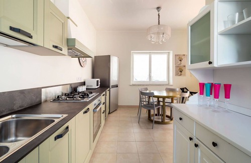 Plemmirio Villa | Stunning private villa for 10 people with private pool, WIFI, A/C, TV, terrace and parking