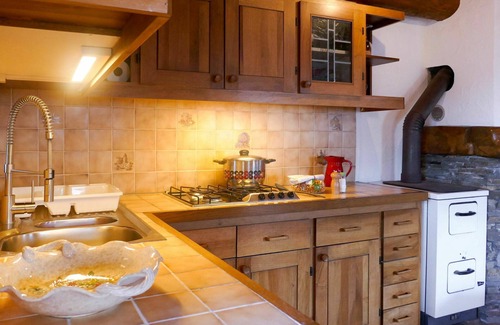 Malvaglia House | Stunning private villa for 4 people with WIFI, patio, pets allowed and parking
