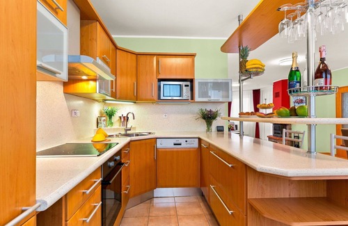 Dolni Chabry Villa | Stunning private villa for 8 guests with WIFI, private pool, TV and terrace