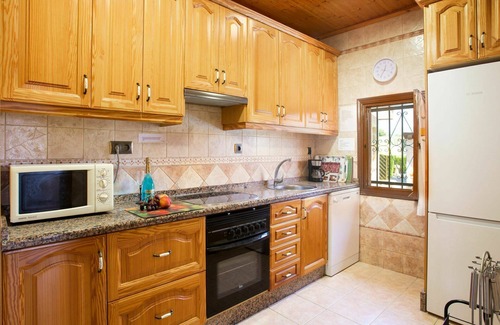Motril Villa | Stunning private villa for 4 guests with private pool, A/C, WIFI, TV and terrace