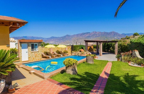 Motril Villa | Stunning private villa for 4 guests with private pool, A/C, WIFI, TV and terrace