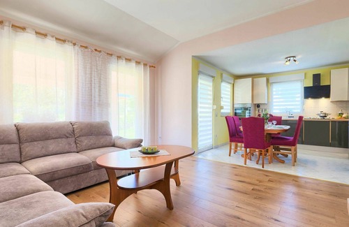 Filipana House | Stunning private villa for 6 people with private pool, A/C, WIFI, TV and terrace