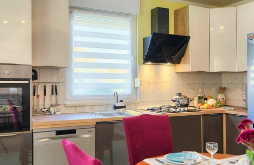 Filipana House | Stunning private villa for 6 people with private pool, A/C, WIFI, TV and terrace