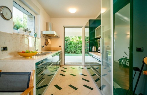 Zurkovo Villa | Stunning private villa for 8 people with A/C, private pool, WIFI, TV, terrace and pets allowed