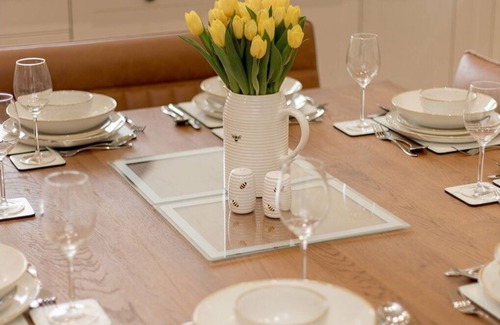 Maybole House | Stunning private villa for 8 guests with WIFI, TV, terrace, pets allowed, panoramic view and par.