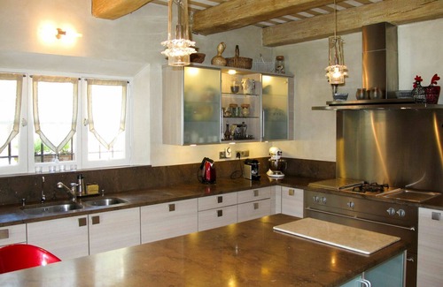 La Mole House | Stunning private villa for 6 guests with WIFI, A/C, private pool, TV and terrace