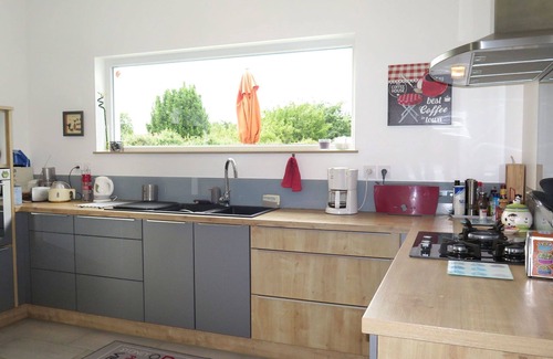 Plerin House | Stunning private villa for 9 people with WIFI, TV, terrace and parking
