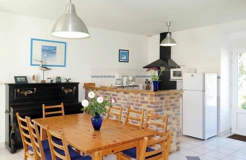 Pordic Villa | Stunning private villa for 9 guests with WIFI, TV and parking