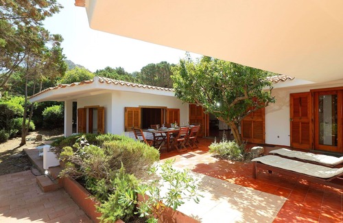 Portobello di Gallura House | Stunning private villa for 8 people with WIFI, TV, patio and pets allowed