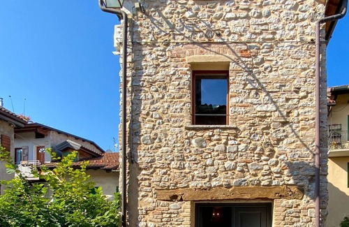 Feltre House | Stunning private villa for 4 people with A/C, WIFI and TV
