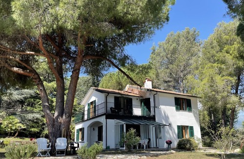 Torrazza House | Stunning private villa with private pool, WIFI, TV, terrace, panoramic view and parking