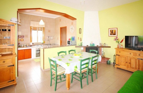 Syracuse Villa | Stunning private villa for 6 people with WIFI, A/C, private pool, TV, terrace and pets allowed