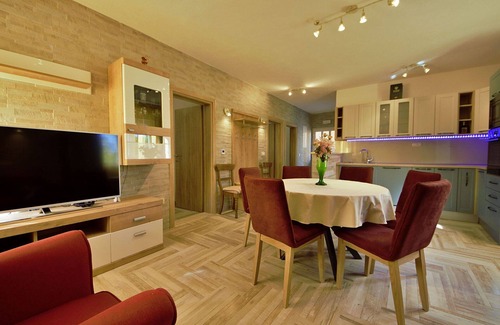 Labin House | Stunning private villa with hot tub, A/C, WIFI, private pool, TV, terrace and pets allowed