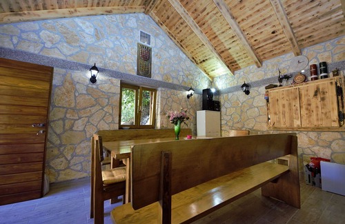 Labin House | Stunning private villa with hot tub, A/C, WIFI, private pool, TV, terrace and pets allowed