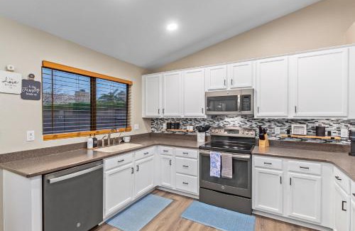 East Mesa House | Stunning Regina - Mesa