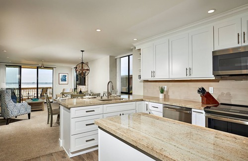 Townsite Condo | Stunning Remodel with Unbeatable Panoramic Ocean Views!