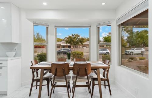 Scottsdale Vista House | Stunning Remodeled 2br Retreat In Northscottsdale