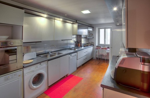 San Giovanni Apartment | Stunning Renovated Cental Penthouse w/Amazing Views! 5 Terraces & 5min to Town