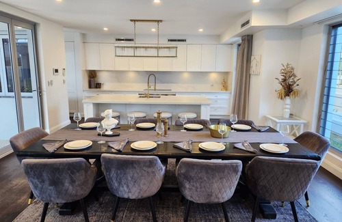 Shell Cove House | Stunning Resort Style Spa & Sauna Retreat (kid friendly) in Shell Cove