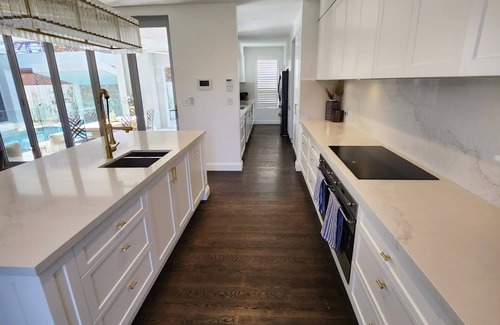 Shell Cove House | Stunning Resort Style Spa & Sauna Retreat (kid friendly) in Shell Cove