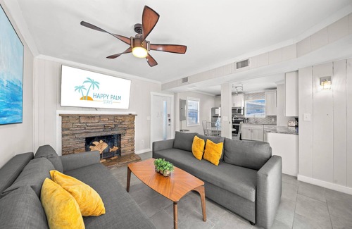 Orlando Beach Condo | Stunning Riverfront Villa W/Steps from Private Beach Access & Perfect Setting for Events