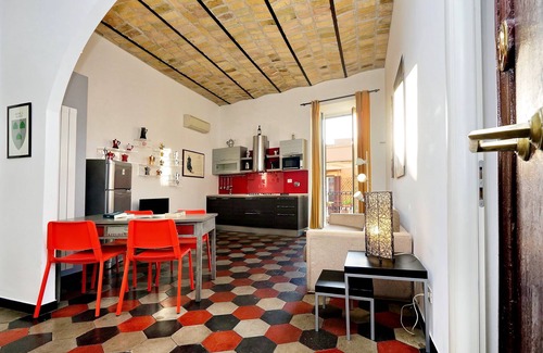 Monti Condo | Stunning Rooftop Terrace in the True Heart of Rome!