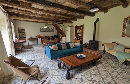 Foissac House | Stunning Rural Château For Group Retreats and Holidays