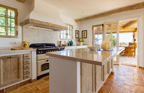 Tourrettes-sur-Loup Villa | Stunning Sea Views - Luxury architect designed villa, heated pool & tennis court