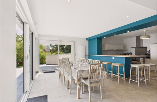 Le Tour-du-Parc Ski Chalet | Stunning Sea View – 10 Adults, 4 Children