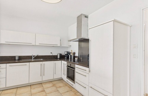 Le Tour-du-Parc Ski Chalet | Stunning Sea View – 10 Adults, 4 Children