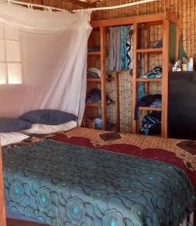Inhambane House | Stunning sea view, charming beach cottage in Barra, Mozambique - 4x4
