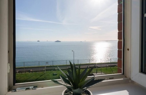 Gosport Apartment | Stunning Sea View Luxury Apartment