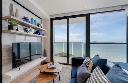 South Pattaya Apartment | Stunning Sea View On High Floor