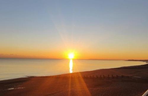 St Leonards-On-Sea Apartment | Stunning seafront flat,St Leonards