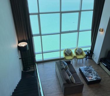 George Town Apartment | Stunning Seaview Duplex George Town Maritime Suites