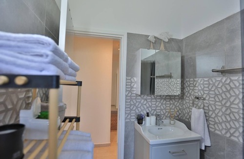 Kyrenia District Apartment | Stunning Seaview Haven 3 min to Beach in Lapta