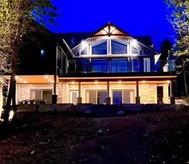 Kincardine House | Stunning Serenity Cove On The Lake Cozy Cottage