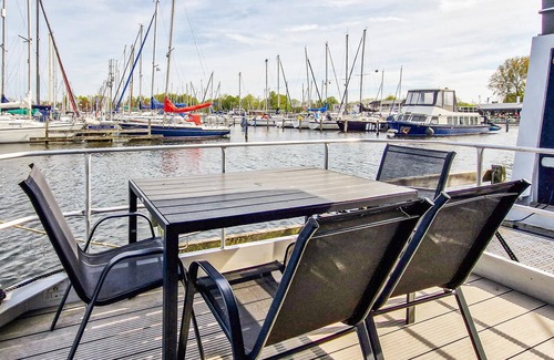 Naarderbos Boat Rental | Stunning ship in Naarden with lake view