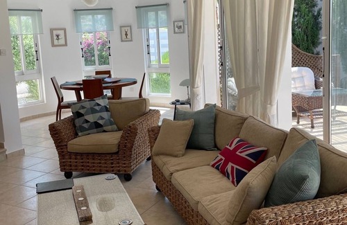 Pegeia Villa | Stunning single storey 3 Bed Villa opposite Coralia Beach
